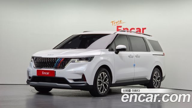 Kia Canival 2021 — photo 1
