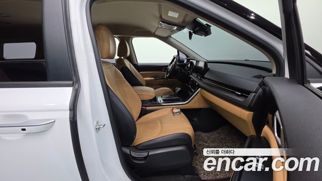 Kia Canival 2021 — photo 10