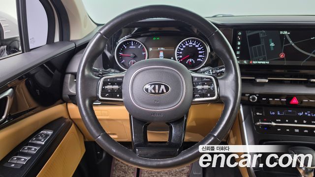 Kia Canival 2021 — photo 12