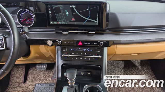 Kia Canival 2021 — photo 14