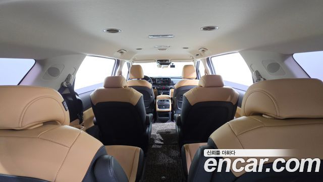 Kia Canival 2021 — photo 20
