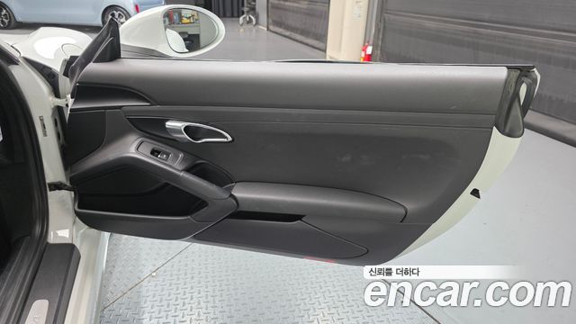 Porsche 718 2018 — photo 14