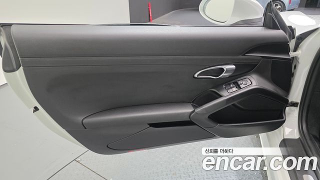 Porsche 718 2018 — photo 15