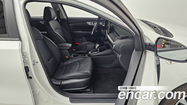 Kia K3 2024 — photo 10