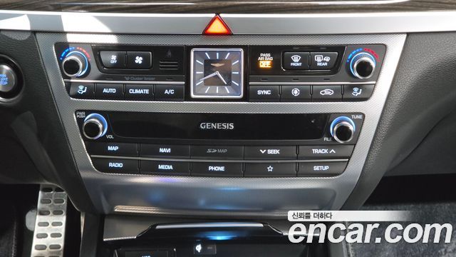 Genesis G80 2020 — photo 26
