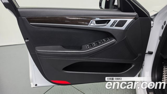 Genesis G80 2020 — photo 14