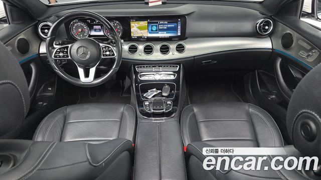 Mercedes-Benz E-Class 2019 — photo 10