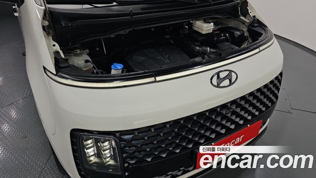 Hyundai Staria 2023 — photo 6