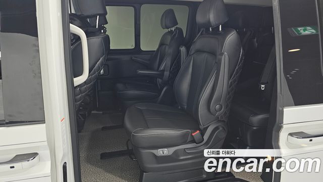 Hyundai Staria 2023 — photo 12