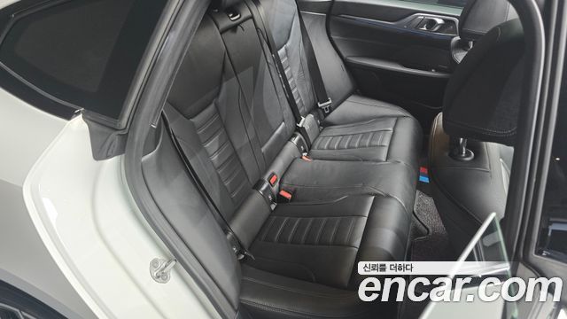 BMW i4 2024 — photo 17