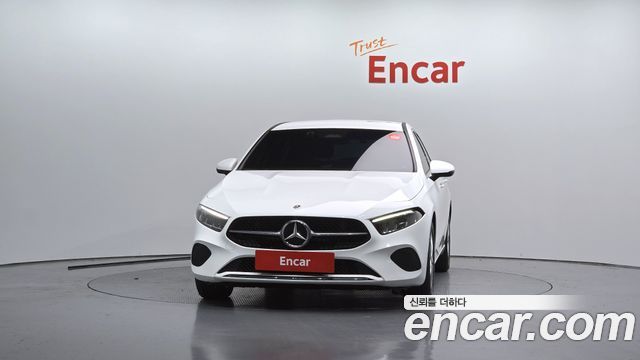 Mercedes-Benz A-Class 2024 — photo 3