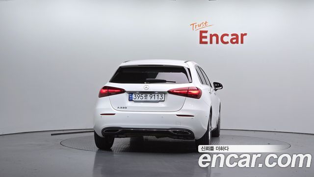 Mercedes-Benz A-Class 2024 — photo 4