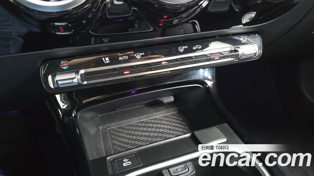 Mercedes-Benz A-Class 2024 — photo 29