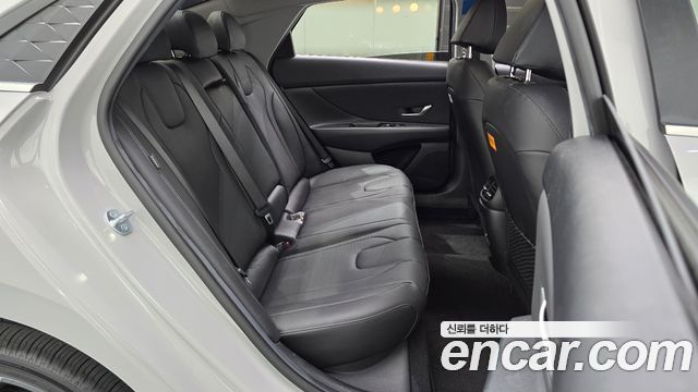 Hyundai AVANTE 2026 — photo 17