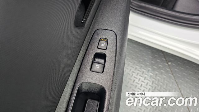 Hyundai AVANTE 2024 — photo 19