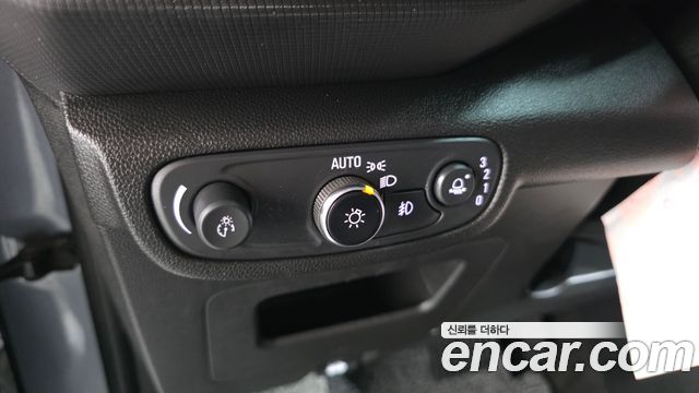Chevrolet Korea Trailblazer 2021 — photo 12