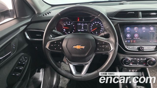 Chevrolet Korea Trailblazer 2021 — photo 13