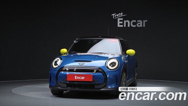 Mini Cooper 2024 — photo 3