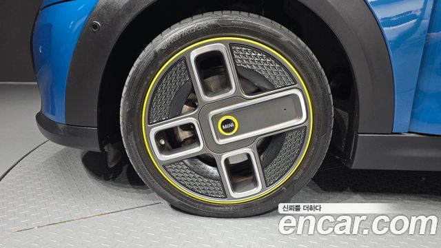 Mini Cooper 2024 — photo 5