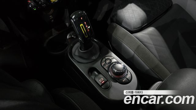 Mini Cooper 2024 — photo 12
