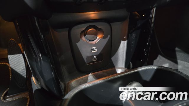 Mini Cooper 2024 — photo 24