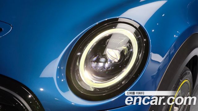 Mini Cooper 2024 — photo 8