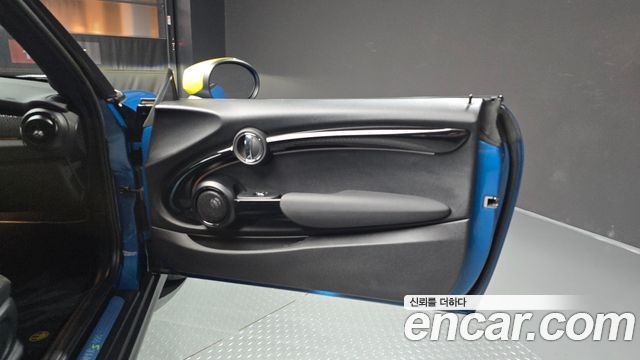 Mini Cooper 2024 — photo 15
