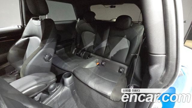 Mini Cooper 2024 — photo 16