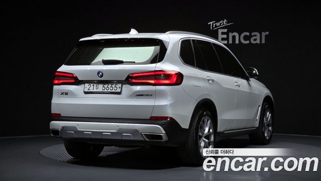 BMW X5 2019 — photo 2