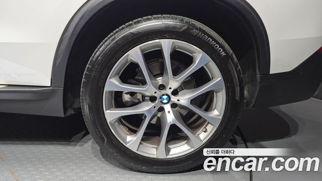 BMW X5 2019 — photo 7