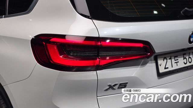 BMW X5 2019 — photo 9