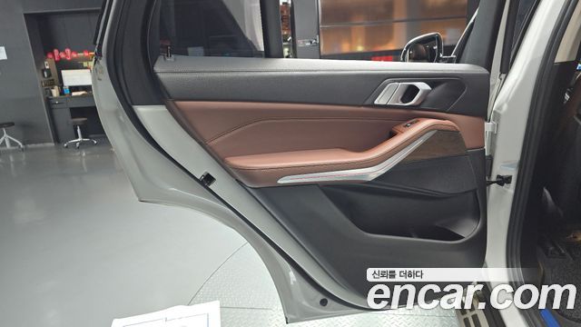 BMW X5 2019 — photo 15