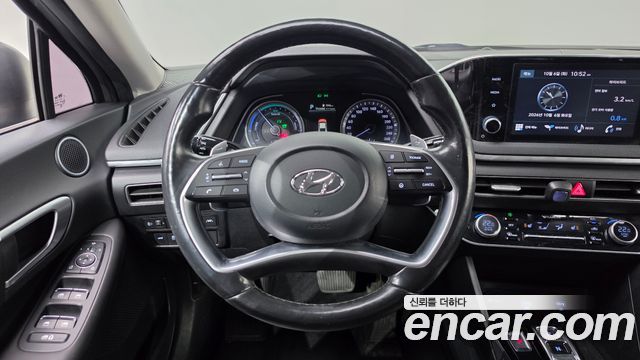 Hyundai Sonata 2022 — photo 12