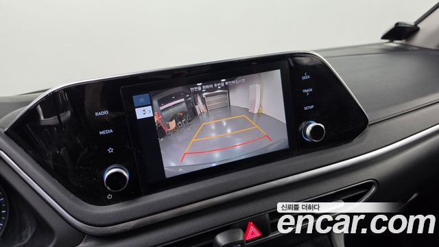 Hyundai Sonata 2022 — photo 13