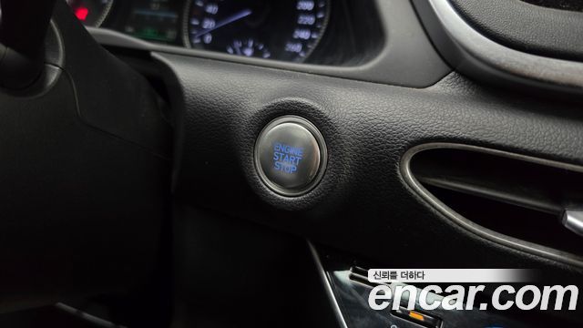 Hyundai Sonata 2022 — photo 18