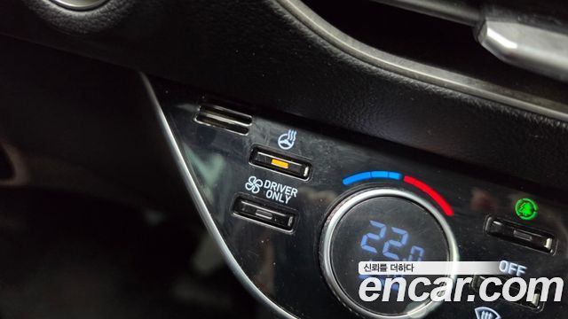Hyundai Sonata 2022 — photo 19