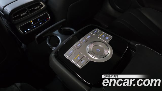 Genesis G80 2022 — photo 18