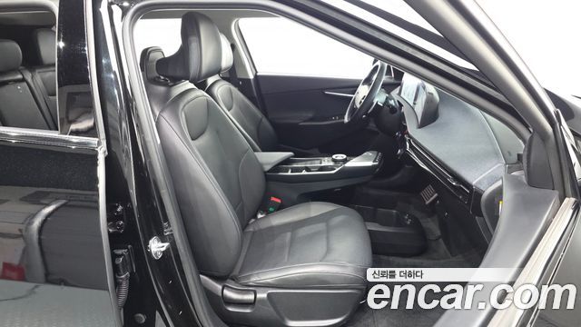 Kia EV6 2024 — photo 16