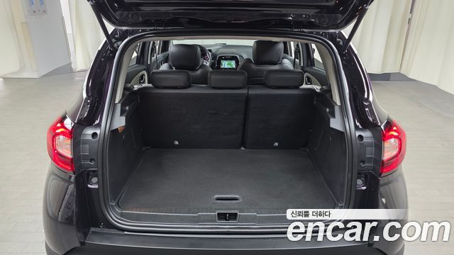 Renault Korea QM3 2018 — photo 22