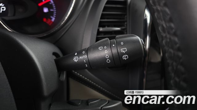 Renault Korea QM3 2018 — photo 25