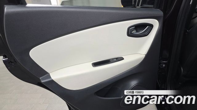 Renault Korea QM3 2018 — photo 15