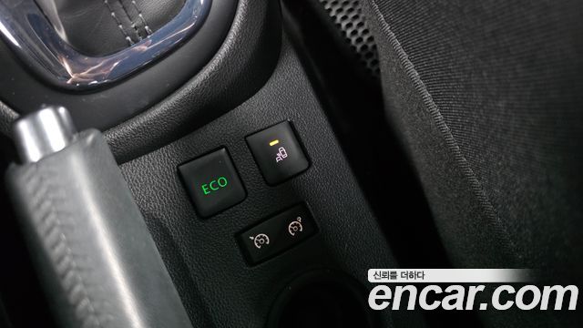 Renault Korea QM3 2018 — photo 29