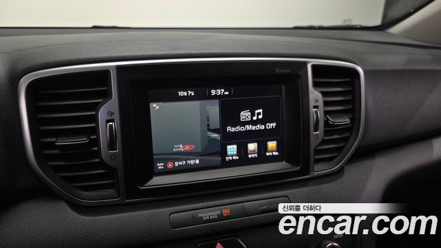 Kia Sportage 2017 — photo 15