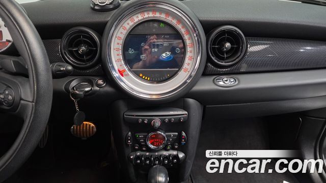 Mini Cooper Convertible 2014 — photo 15