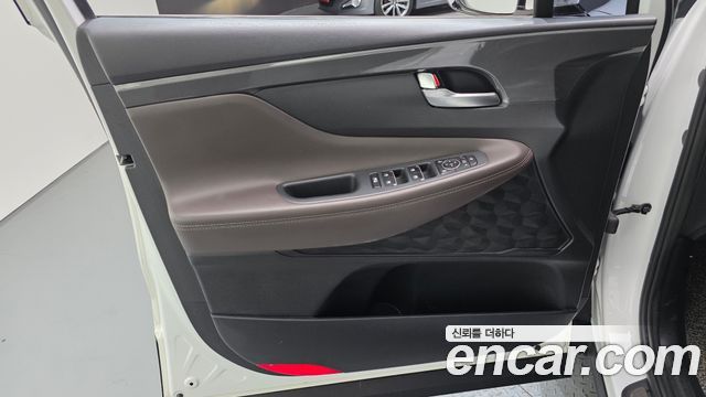 Hyundai Santafe 2022 — photo 14