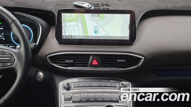 Hyundai Santafe 2022 — photo 32