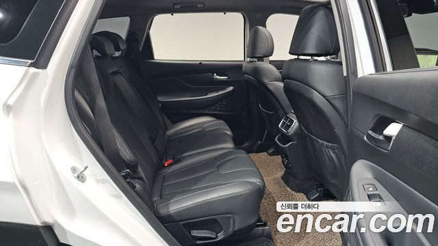 Hyundai Santafe 2019 — photo 17