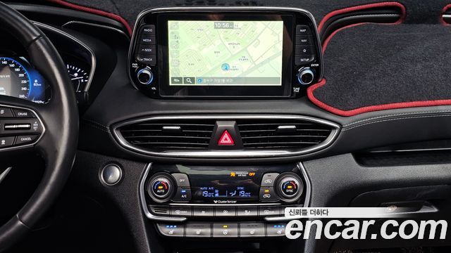 Hyundai Santafe 2019 — photo 24