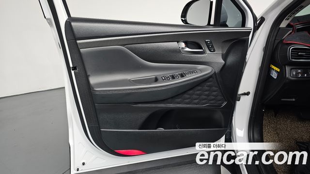 Hyundai Santafe 2019 — photo 14