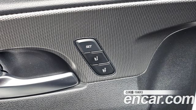 Hyundai Santafe 2019 — photo 28